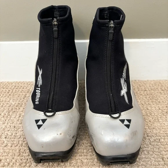 Fischer XC Touring Ski Boots - Black and Silver - size 44 - Picture 2 of 10